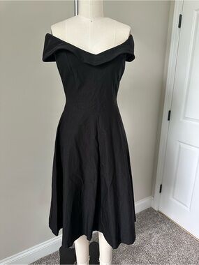 MUXXN Black Midi Dress with Flared Skirt Size Medium